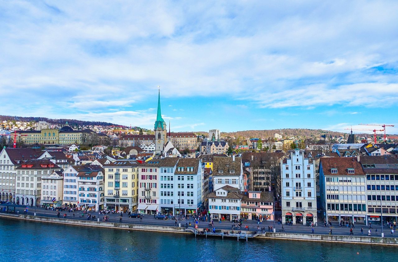 Uitzicht-over-Zurich