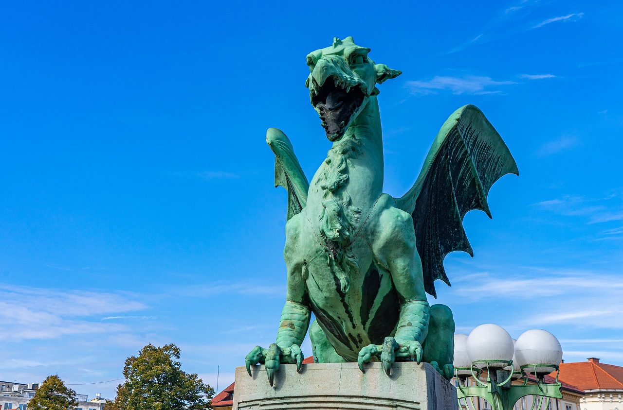 Drakenbrug-Ljubljana-beeld-draak