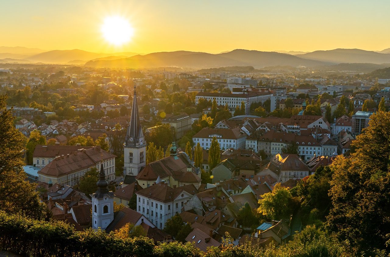 Ljubljana-tijdens-zonsondergang
