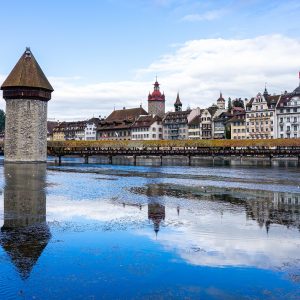 Uitzicht-Kapelbrug-Luzern-Zwitserland