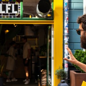 Gids-patrick-tijdens-vegan-food-tour-in-utrecht