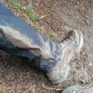 Modderige-wandelpaden-modder-op-broek-Zwitserland