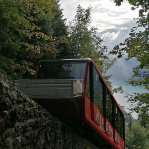 Berglift-van-Interlaken-naar-Harder-Kulm