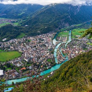 Uitzicht-over-Interlaken-vanaf-Hardermandli