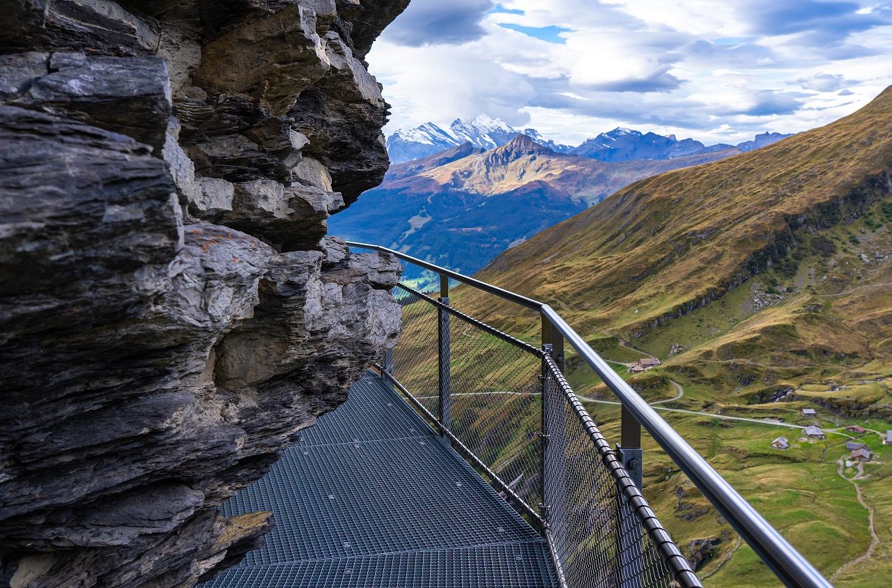 First-Cliff-Walk-bij-Grindelwald-Zwitserland