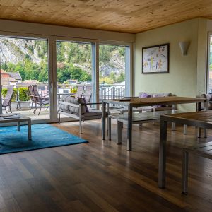 Gezamenlijke-ruimte-Alplodge-Interlaken