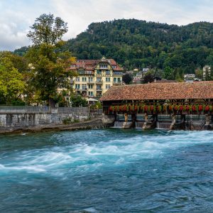 Thun-rivier-Zwitserland