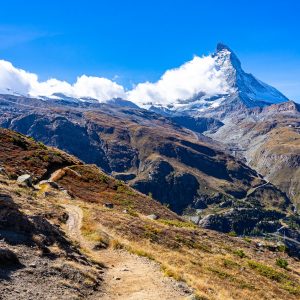 Wandelpad-bij-Zermatt-Matterhorn