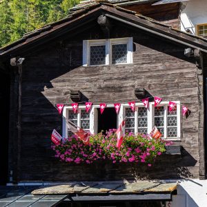 Houten-huisje-Zermatt-Zwitserland