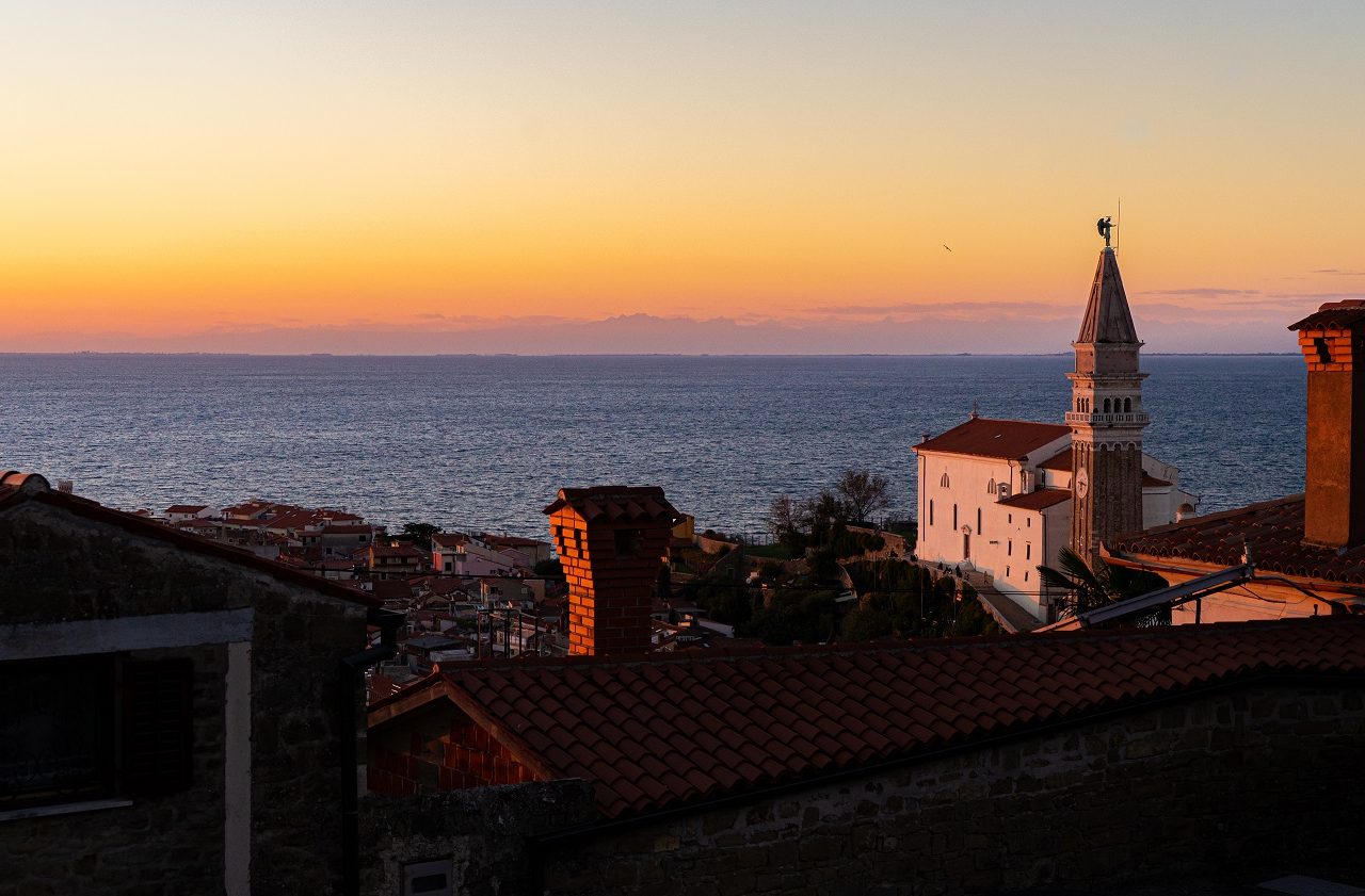 Zonsondergang-Piran-kust-Slovenie