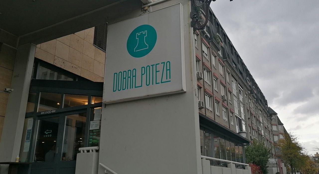 Dobra-poteza-Ljubljana-spelletjesbar-restaurant
