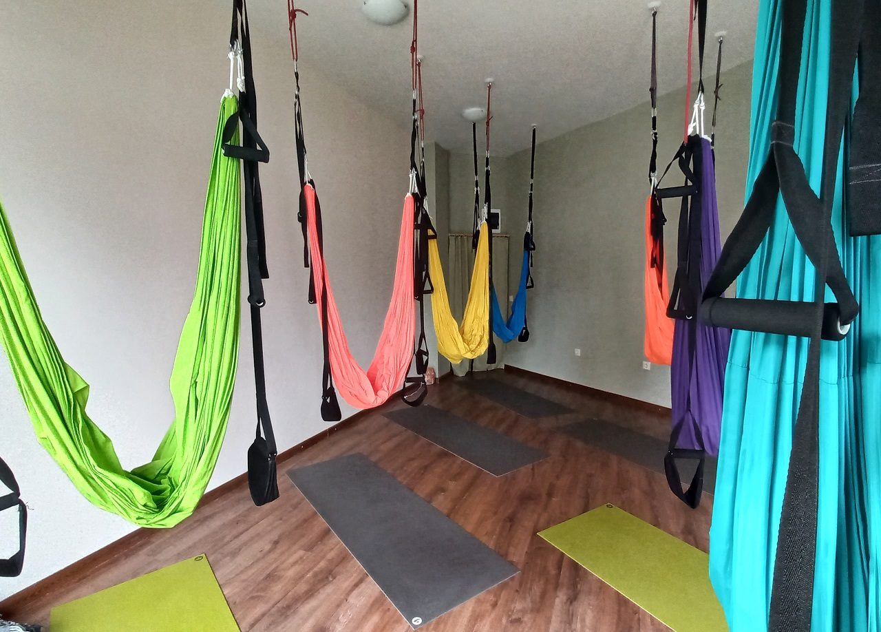 Aerial-yoga-Bansko-Bulgarije