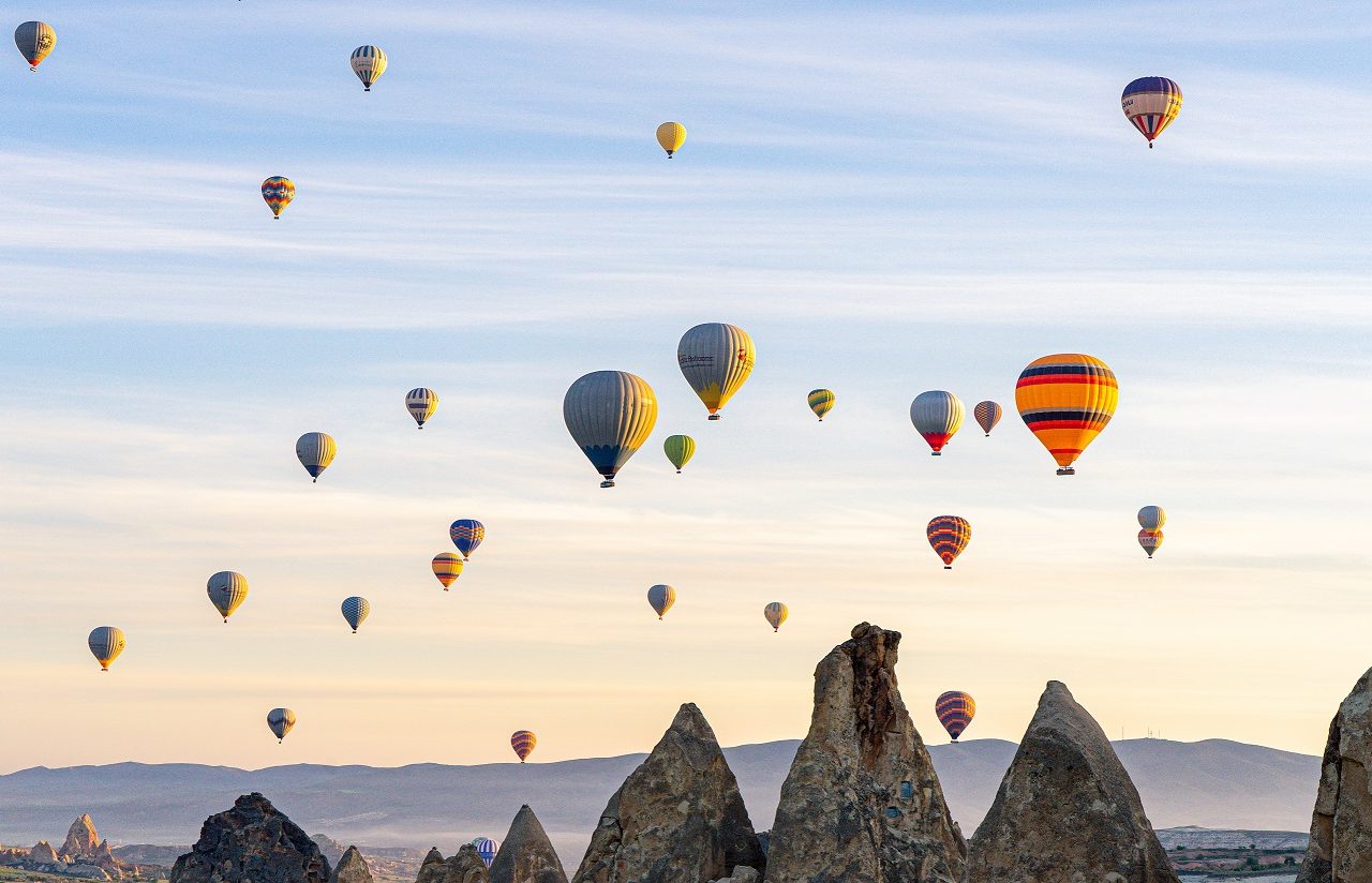 Luchtballonnen-Cappadocie-Goreme-Turkije-zonsopkomst