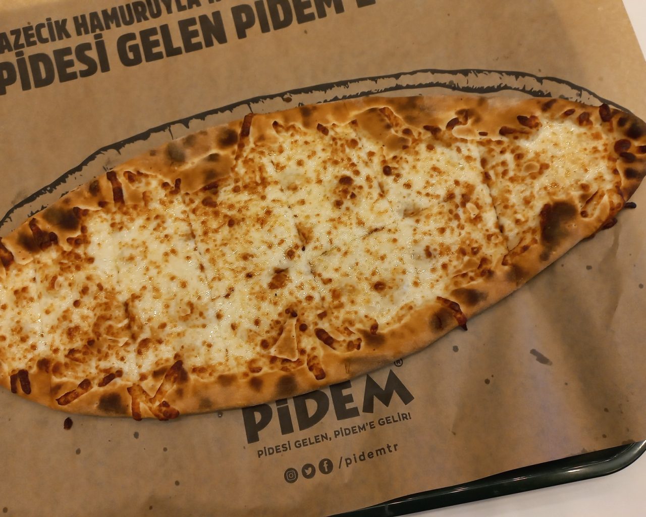 Pide-vegetarisch-eten-in-Turkije