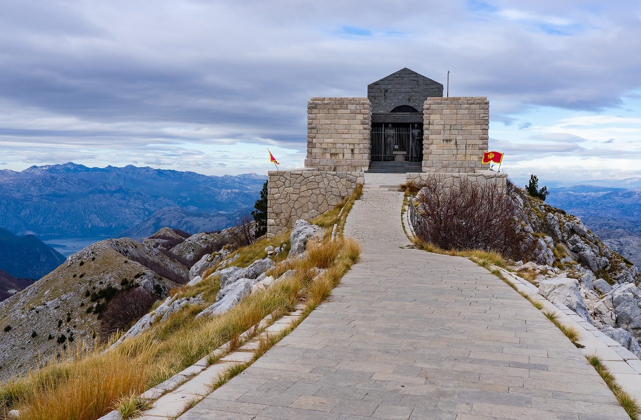 Mausoleum van Njegos in Lovcen Nationaal Park in Montenegro