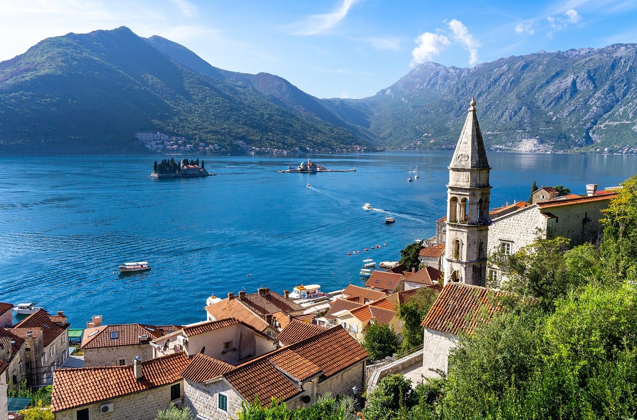 Uitzicht-over-Perast-Montenegro