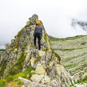 Jessica-in-bergen-Retezat-Nationaal-Park-Roemenië