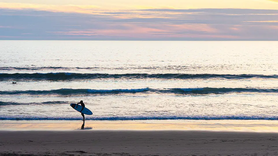 Surfen-Portugal-zonsondergang