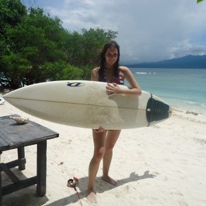Surfen-Jessica-Indonesië-watersporten